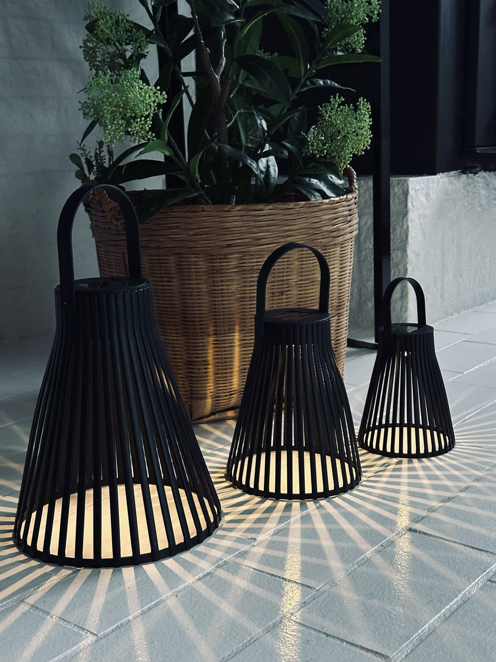 Lanterne med solceller - GARDEN BLACK 18cm