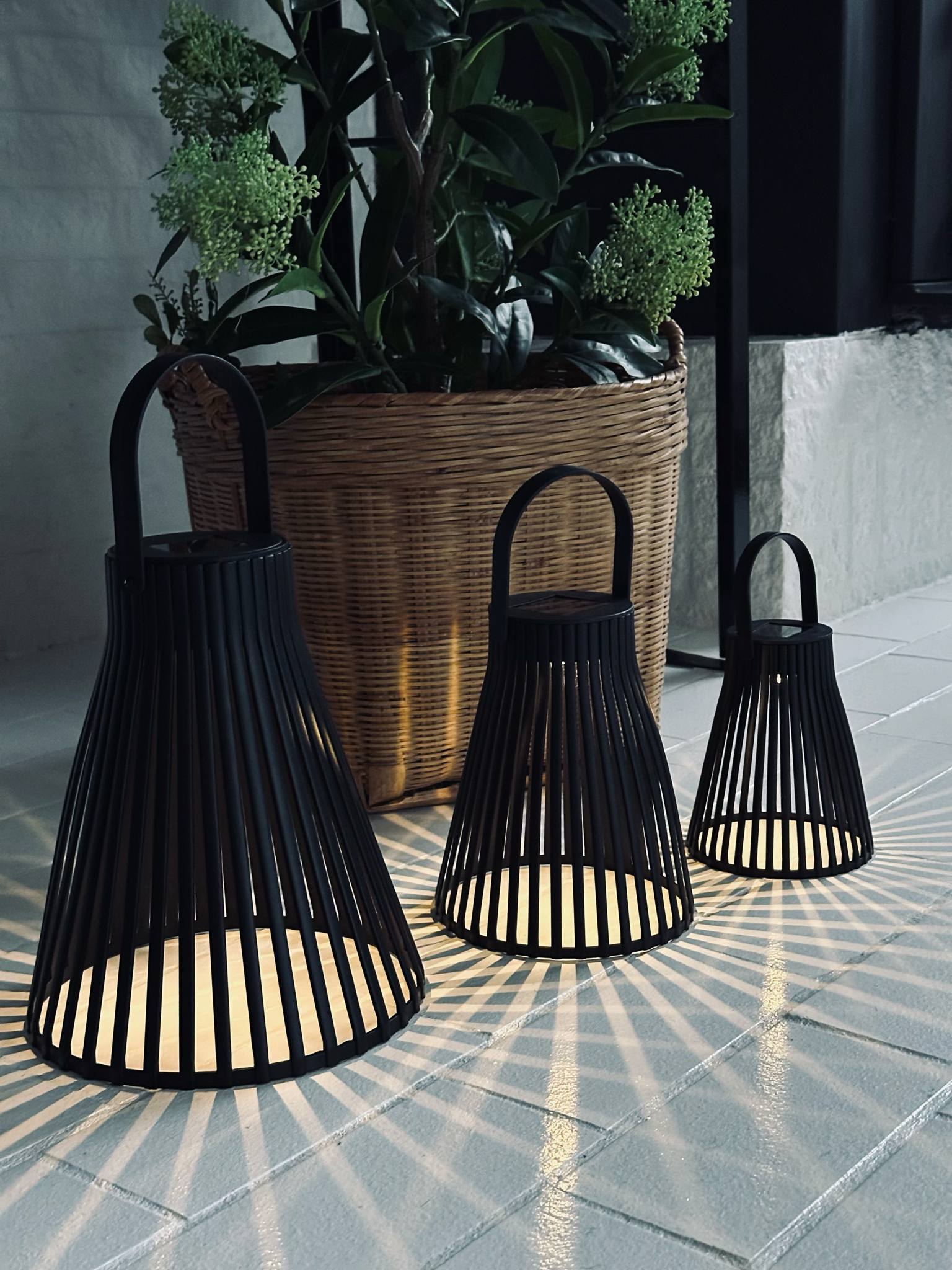 Lanterne med solceller - GARDEN BLACK 18cm
