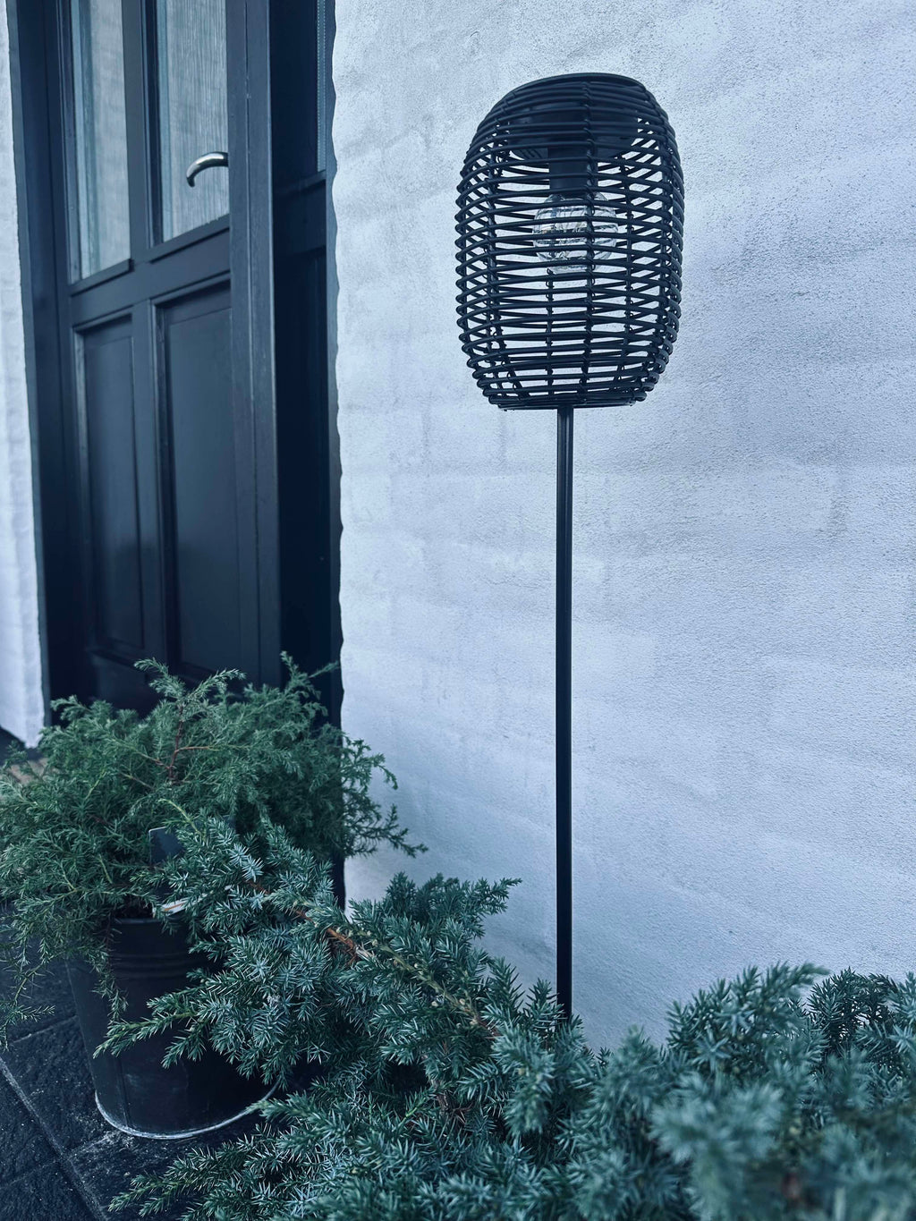 Lanterne på spyd Black - Solar