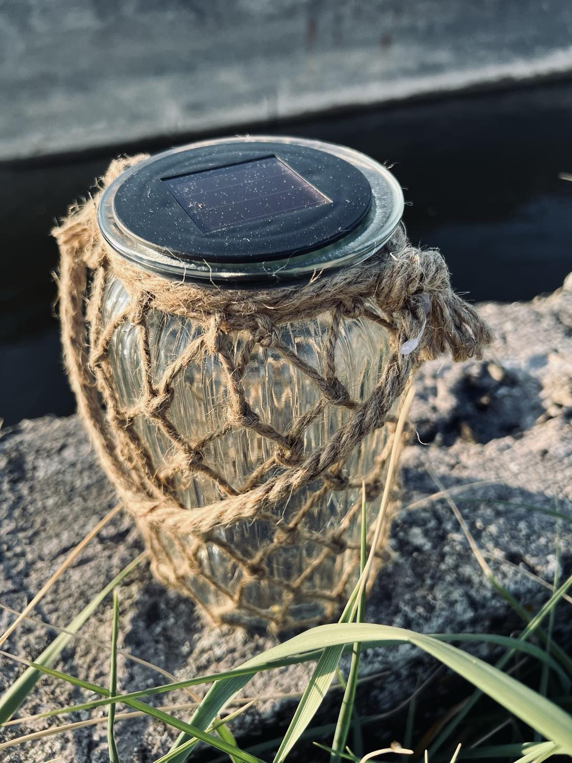 Solcelle lanterne - Glas og jute